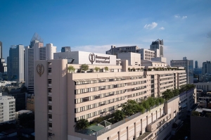 บำรุงราษฎร์ ได้รับการจัดอันดับให้เป็นโรงพยาบาลที่ดีที่สุดในไทย และเป็นโรงพยาบาลไทยเพียงแห่งเดียวที่ติดอันดับโรงพยาบาลที่ดีที่สุดในโลก 4 ปีซ้อน (2020-2024) โดยนิตยสาร Newsweek