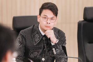 &lsquo;ไชยชนก&rsquo; นำทัพ &lsquo;ดีอี&rsquo; ปลดล็อก รย.17&ndash;18 อัดเงินช่วยสูงสุด 2 หมื่น/คน ดันไรเดอร์กว่า 2 แสนรายเข้าสู่ระบบ ถูกต้อง เป็นธรรม